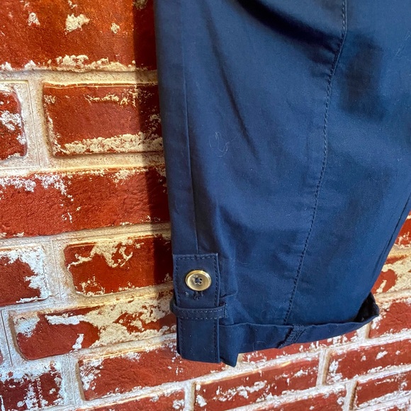 White House Black Market Cropped Ankle Cargo Utility Pants. Women’s 6. - Picture 5 of 14